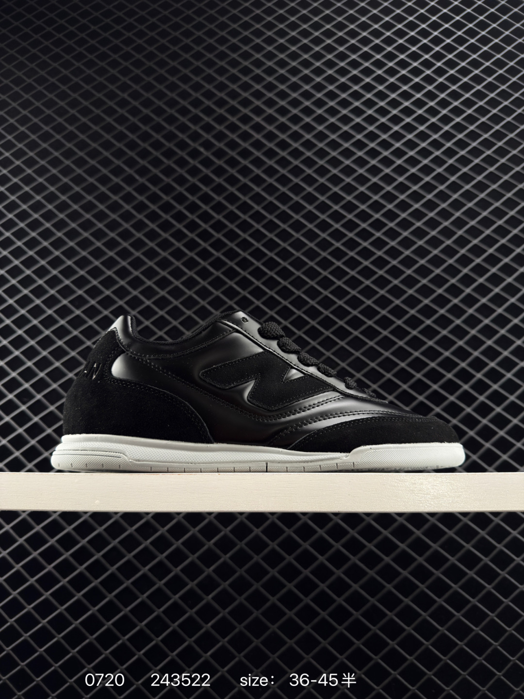 NEW BALANCE 42 NEW BALANCE 42